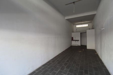 Casa à venda com 270m², 3 quartos e 6 vagasLoja