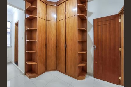 Apartamento à venda com 70m², 2 quartos e 1 vagaSuíte