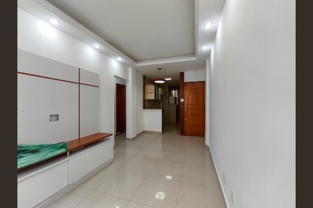 Apartamento à venda com 70m², 2 quartos e 1 vagaSala