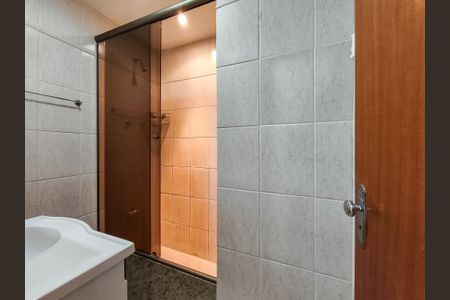 Apartamento à venda com 70m², 2 quartos e 1 vagaBanheiro Corredor