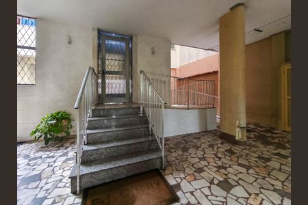 Apartamento à venda com 70m², 2 quartos e 1 vagaFachada e portaria