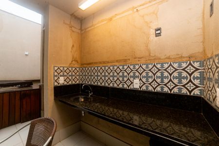 Apartamento à venda com 190m², 2 quartos e 3 vagas Apartamento à venda com 190m², 2 quartos e 3 vagasCobertura