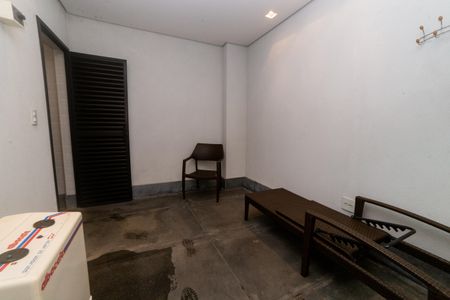 Apartamento à venda com 190m², 2 quartos e 3 vagas Apartamento à venda com 190m², 2 quartos e 3 vagasÁrea Comum - Sauna