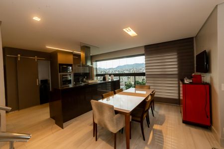 Apartamento à venda com 190m², 2 quartos e 3 vagas Apartamento à venda com 190m², 2 quartos e 3 vagasSala