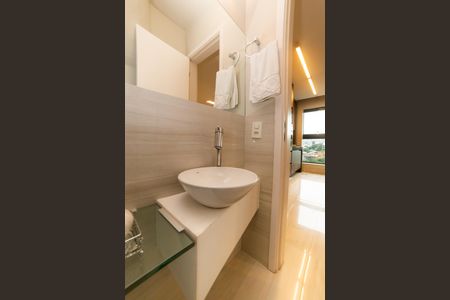 Apartamento à venda com 190m², 2 quartos e 3 vagas Apartamento à venda com 190m², 2 quartos e 3 vagasLavabo