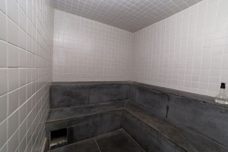 Apartamento à venda com 190m², 2 quartos e 3 vagas Apartamento à venda com 190m², 2 quartos e 3 vagasÁrea Comum - Sauna