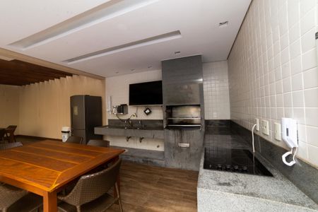 Apartamento à venda com 190m², 2 quartos e 3 vagas Apartamento à venda com 190m², 2 quartos e 3 vagasÁrea comum - Churrasqueira