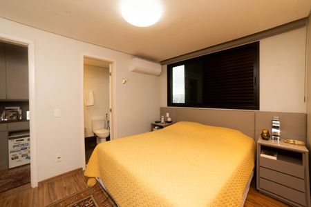 Apartamento à venda com 190m², 2 quartos e 3 vagas Apartamento à venda com 190m², 2 quartos e 3 vagasSuíte