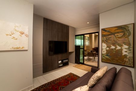 Apartamento à venda com 190m², 2 quartos e 3 vagas Apartamento à venda com 190m², 2 quartos e 3 vagasSala de TV