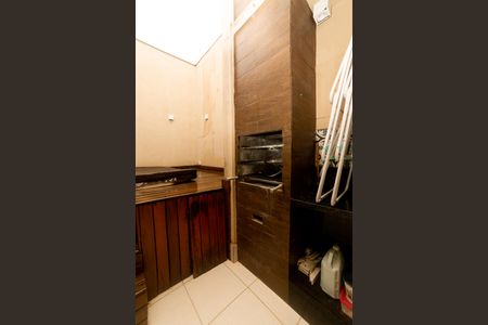 Apartamento à venda com 190m², 2 quartos e 3 vagas Apartamento à venda com 190m², 2 quartos e 3 vagasCobertura - Churrasqueira