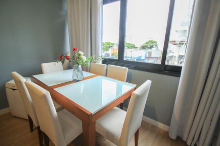 Apartamento à venda com 72m², 2 quartos e 1 vagaSala de Jantar