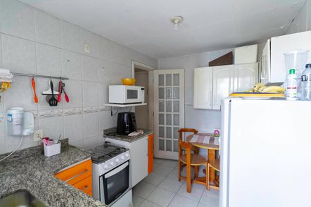 Casa à venda com 310m², 4 quartos e 4 vagasCasa 2 - Cozinha