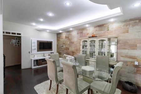 Casa à venda com 310m², 4 quartos e 4 vagasSala de Jantar