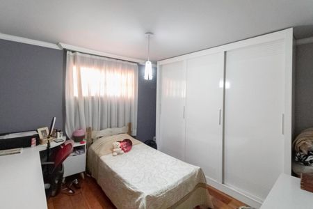 Casa à venda com 310m², 4 quartos e 4 vagasCasa 2 - Quarto