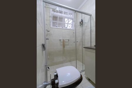 Casa à venda com 310m², 4 quartos e 4 vagasBanheiro social