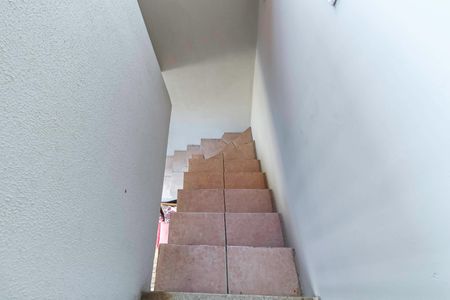 Casa à venda com 310m², 4 quartos e 4 vagasEscada