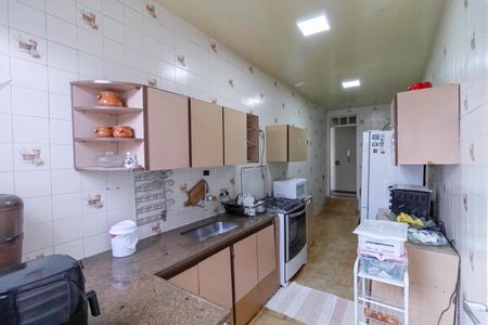 Casa à venda com 310m², 4 quartos e 4 vagasCozinha