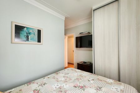 Apartamento à venda com 180m², 3 quartos e 3 vagas Apartamento à venda com 180m², 3 quartos e 3 vagasSuíte 3