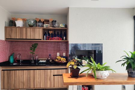 Apartamento à venda com 180m², 3 quartos e 3 vagas Apartamento à venda com 180m², 3 quartos e 3 vagasVaranda Sala