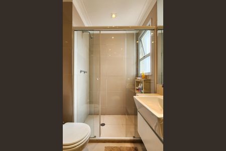 Apartamento à venda com 180m², 3 quartos e 3 vagas Apartamento à venda com 180m², 3 quartos e 3 vagasBanheiro da Suíte 2