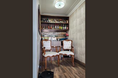 Apartamento à venda com 180m², 3 quartos e 3 vagas Apartamento à venda com 180m², 3 quartos e 3 vagasSala