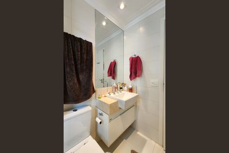 Apartamento à venda com 180m², 3 quartos e 3 vagas Apartamento à venda com 180m², 3 quartos e 3 vagasBanheiro da Suíte 3