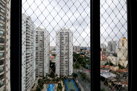 Apartamento à venda com 180m², 3 quartos e 3 vagas Apartamento à venda com 180m², 3 quartos e 3 vagasVista da Suíte 1