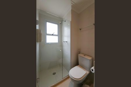 Apartamento à venda com 180m², 3 quartos e 3 vagas Apartamento à venda com 180m², 3 quartos e 3 vagasBanheiro da Suíte 1