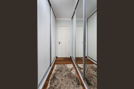 Apartamento à venda com 180m², 3 quartos e 3 vagas Apartamento à venda com 180m², 3 quartos e 3 vagasSuíte 2