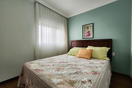 Apartamento à venda com 180m², 3 quartos e 3 vagas Apartamento à venda com 180m², 3 quartos e 3 vagasSuíte 3