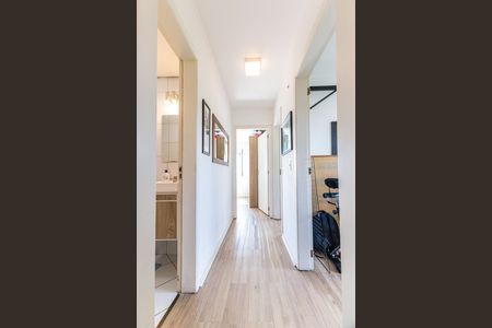 Apartamento à venda com 75m², 3 quartos e 2 vagas Apartamento à venda com 75m², 3 quartos e 2 vagasCorredor
