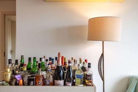 Apartamento à venda com 75m², 3 quartos e 2 vagas Apartamento à venda com 75m², 3 quartos e 2 vagasDetalhe Sala