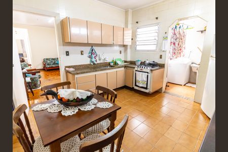 Apartamento à venda com 99m², 2 quartos e sem vaga Apartamento à venda com 99m², 2 quartos e sem vagaCozinha