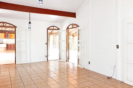Casa de condomínio para alugar com 235m², 3 quartos e 2 vagasSala
