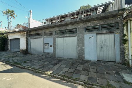 Casa à venda com 185m², 3 quartos e 2 vagasFachada