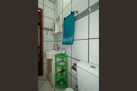 Casa à venda com 185m², 3 quartos e 2 vagasBanheiro