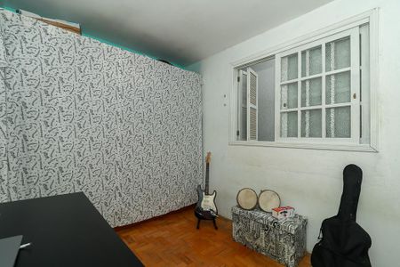 Casa à venda com 185m², 3 quartos e 2 vagasQuarto