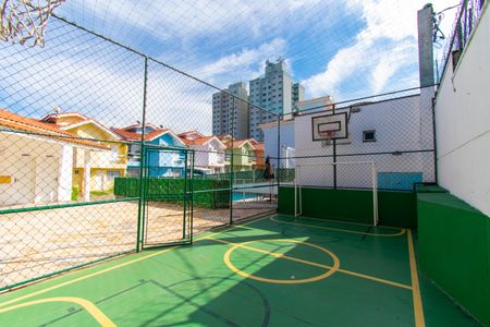 Casa de condomínio para alugar com 85m², 2 quartos e 2 vagas Casa de condomínio para alugar com 85m², 2 quartos e 2 vagasÁrea comum - Quadra