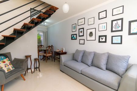 Casa de condomínio para alugar com 85m², 2 quartos e 2 vagas Casa de condomínio para alugar com 85m², 2 quartos e 2 vagasSala