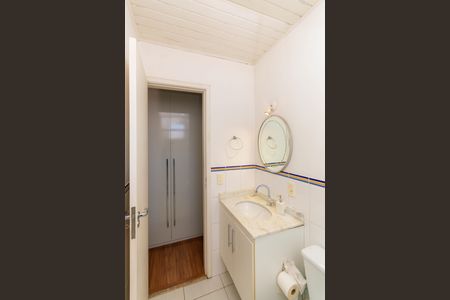 Casa de condomínio para alugar com 85m², 2 quartos e 2 vagas Casa de condomínio para alugar com 85m², 2 quartos e 2 vagasBanheiro da Suíte 1