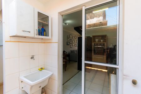 Casa de condomínio para alugar com 85m², 2 quartos e 2 vagas Casa de condomínio para alugar com 85m², 2 quartos e 2 vagasÁrea de Serviço