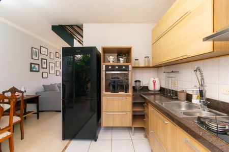 Casa de condomínio para alugar com 85m², 2 quartos e 2 vagas Casa de condomínio para alugar com 85m², 2 quartos e 2 vagasCozinha