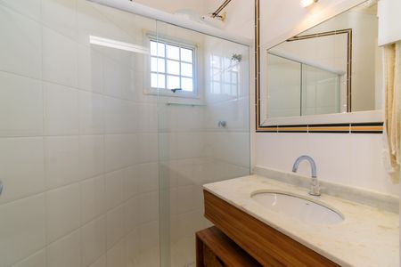 Casa de condomínio para alugar com 85m², 2 quartos e 2 vagas Casa de condomínio para alugar com 85m², 2 quartos e 2 vagasBanheiro da Suíte 2