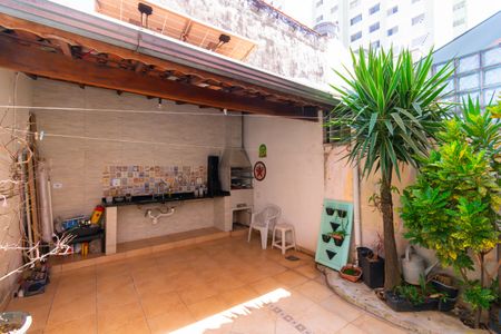 Casa de condomínio para alugar com 85m², 2 quartos e 2 vagas Casa de condomínio para alugar com 85m², 2 quartos e 2 vagasÁrea gourmet e Quintal