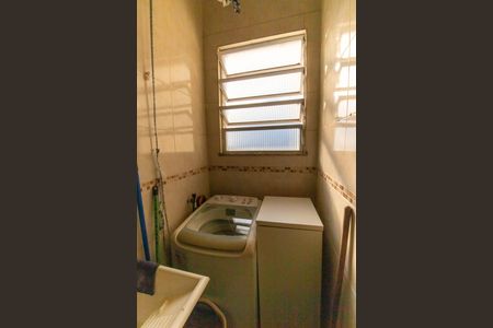 Apartamento à venda com 45m², 2 quartos e sem vaga Apartamento à venda com 45m², 2 quartos e sem vagaBanheiro