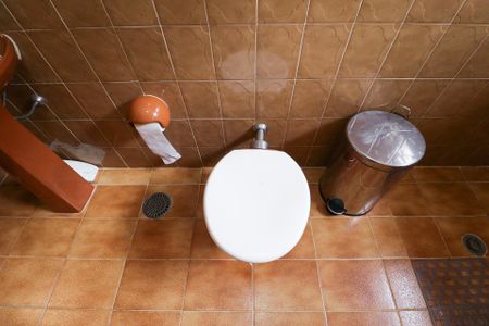 Casa à venda com 150m², 3 quartos e 1 vaga Casa à venda com 150m², 3 quartos e 1 vagaBanheiro Social 2