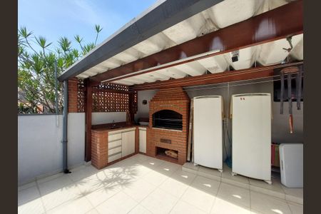 Casa à venda com 120m², 3 quartos e 2 vagas Casa à venda com 120m², 3 quartos e 2 vagasÁrea de Lazer