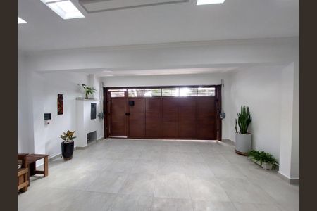 Casa à venda com 120m², 3 quartos e 2 vagas Casa à venda com 120m², 3 quartos e 2 vagasGaragem