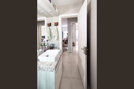 Apartamento à venda com 59m², 2 quartos e sem vaga Apartamento à venda com 59m², 2 quartos e sem vagaBanheiro