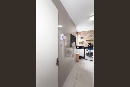 Apartamento à venda com 59m², 2 quartos e sem vaga Apartamento à venda com 59m², 2 quartos e sem vagaCozinha e Área de Serviço